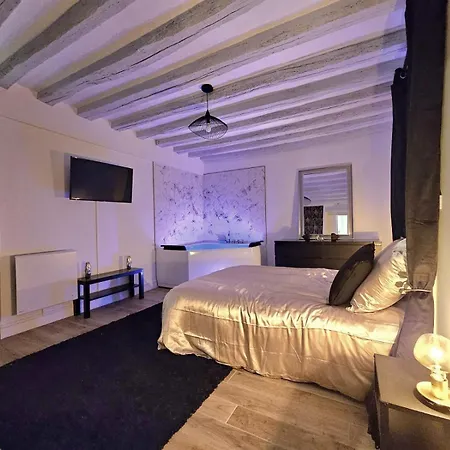 Escape Apartment
